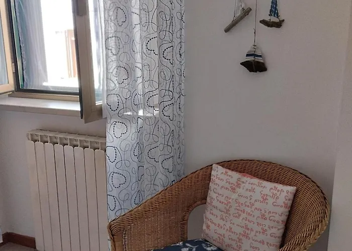 Alojamento de Acomodação e Pequeno-almoço Goccia Azzurra Silvi Marina