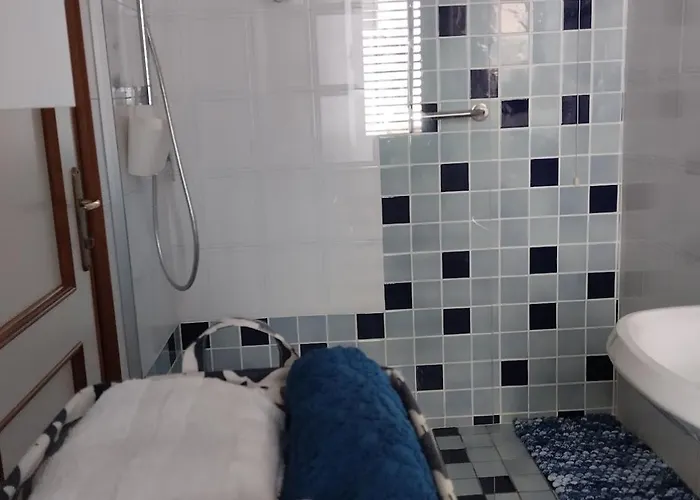 Goccia Azzurra Alojamento de Acomodação e Pequeno-almoço 3*